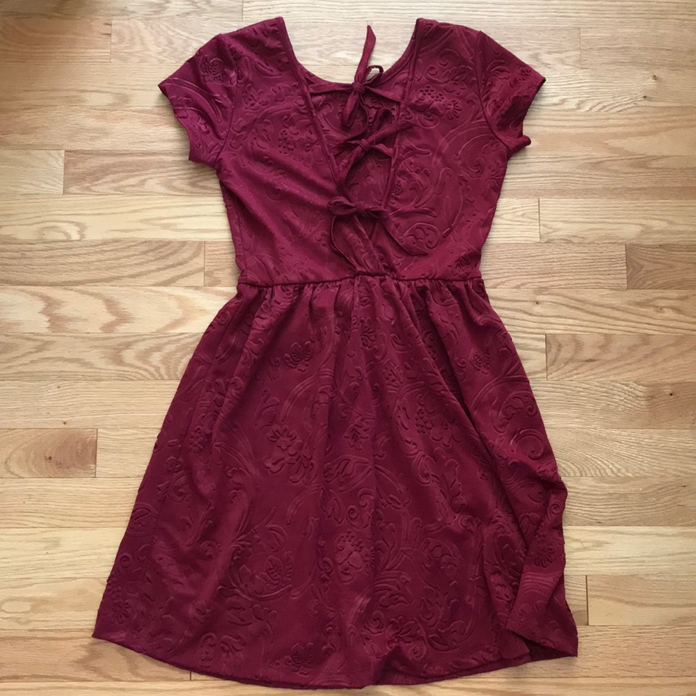 Open back dress - Picture 2 of 3